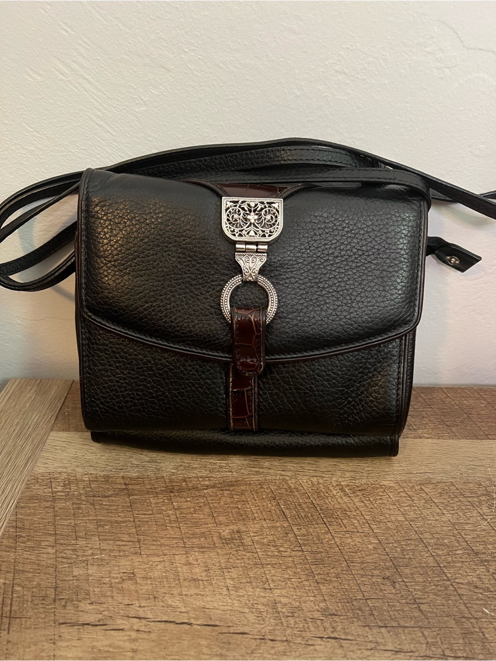 Brighton | Leather Nepal Organizer Crossbody Black Purse Wallet EPC